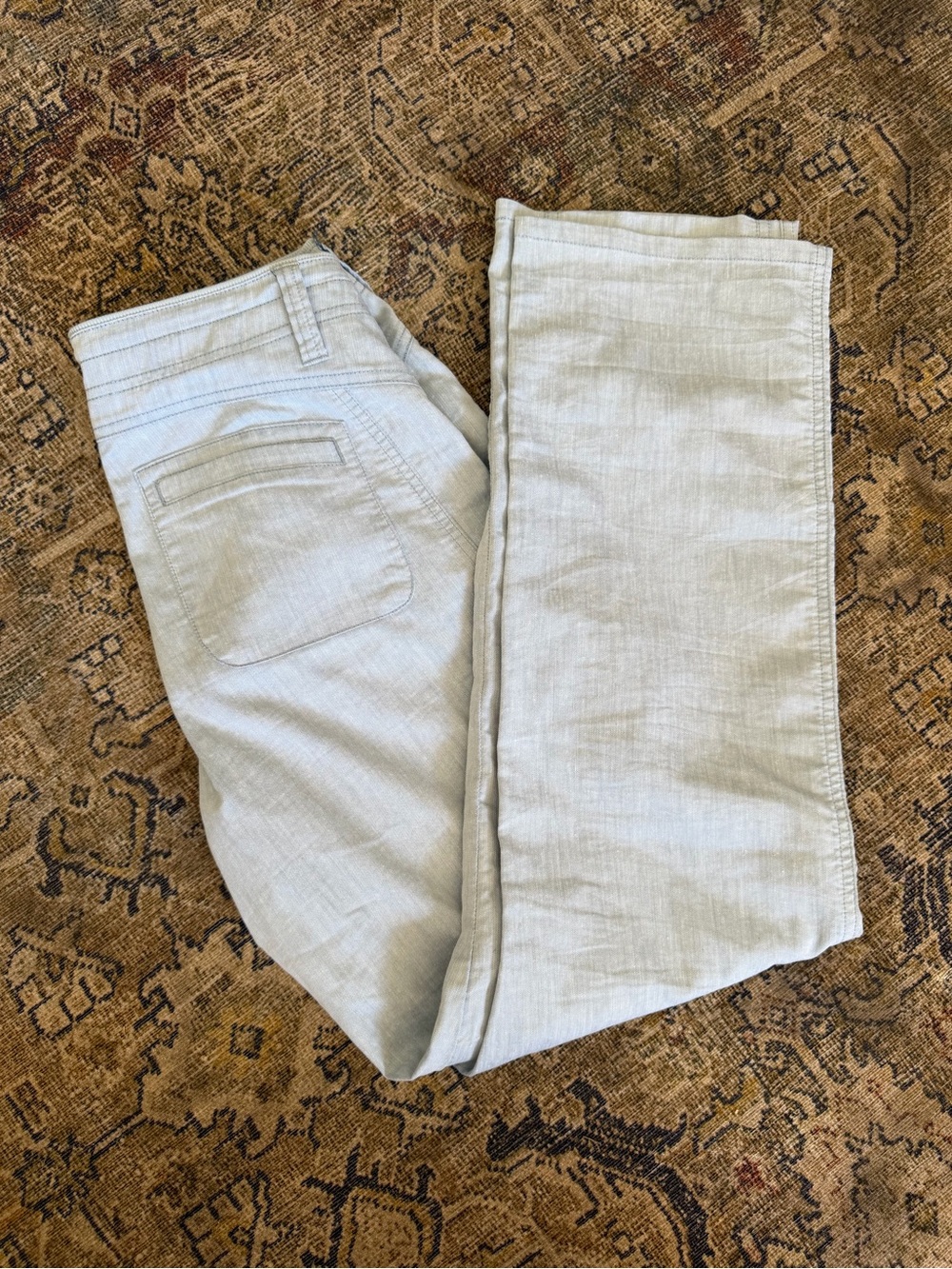 Kuhl Women's Straight-Leg Pants in Light Gray